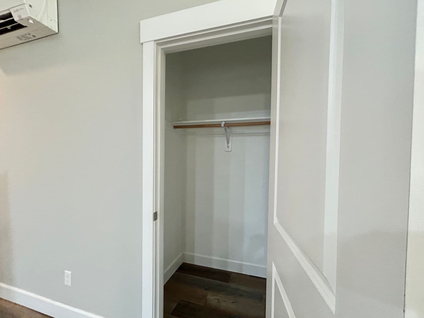 Hillsboro House: 113 NE 30th Ave