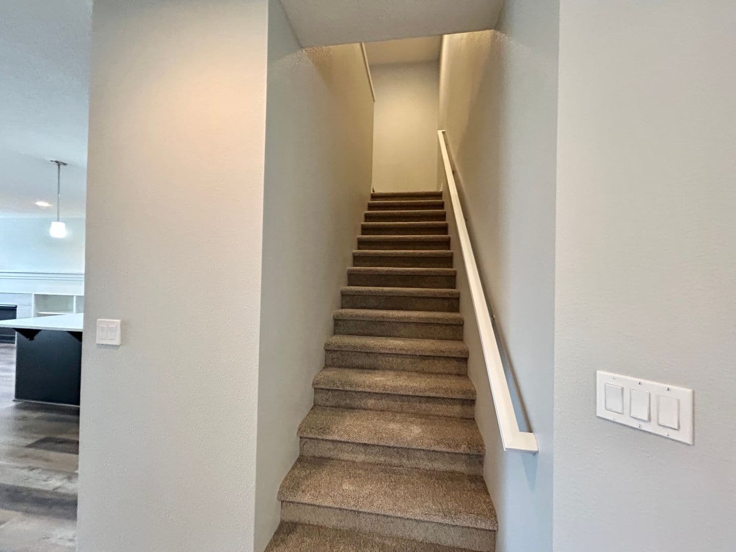 Hillsboro House: 113 NE 30th Ave