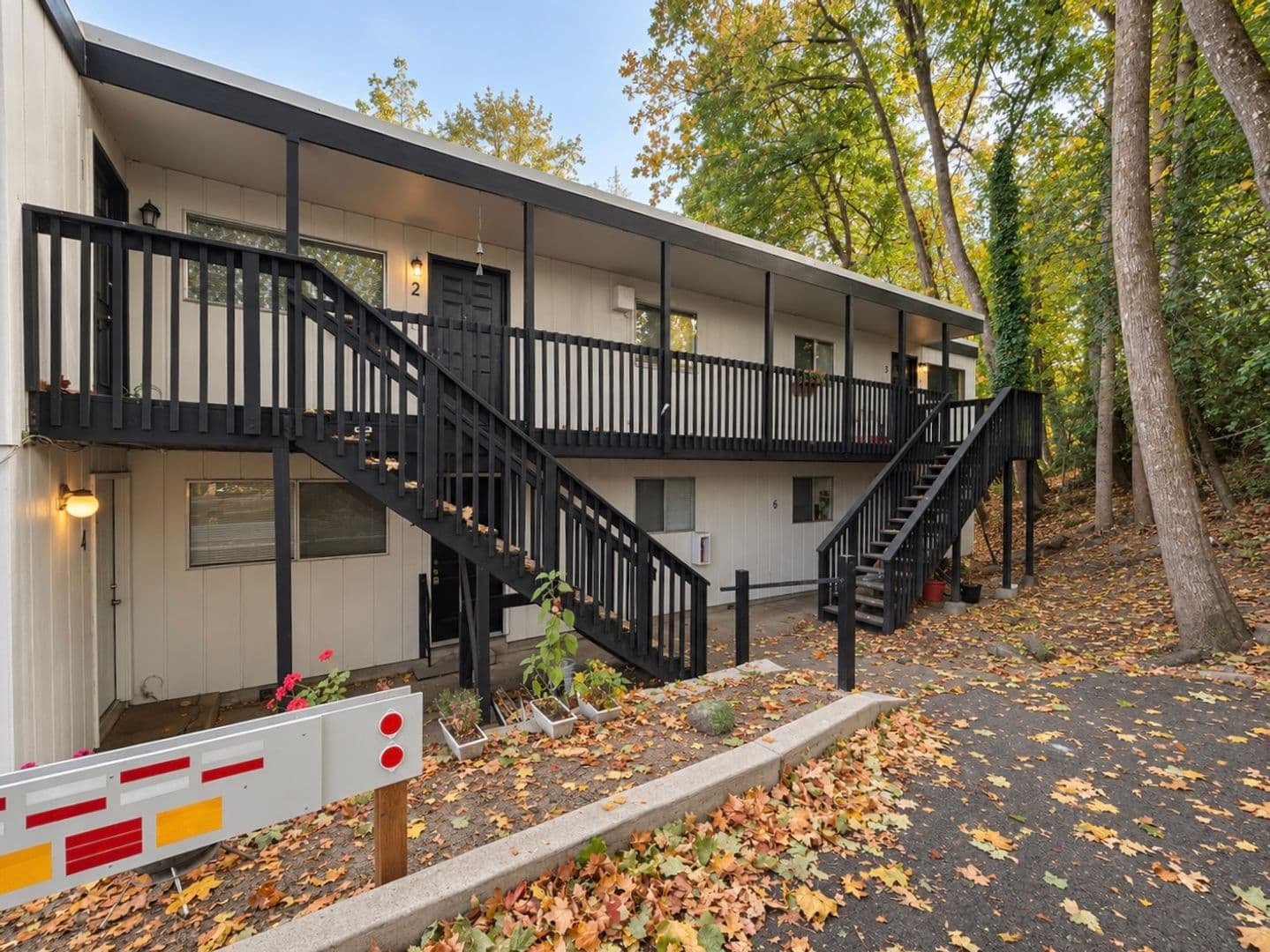 Portland Apartment: 8040 SW 19th Avenue