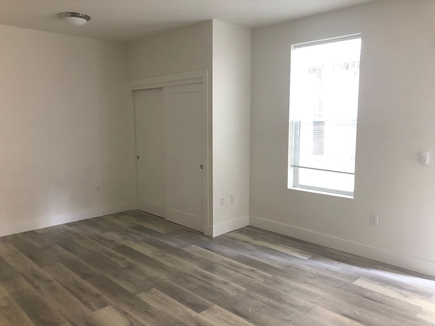 Portland Apartment: 420 NE Simpson St.