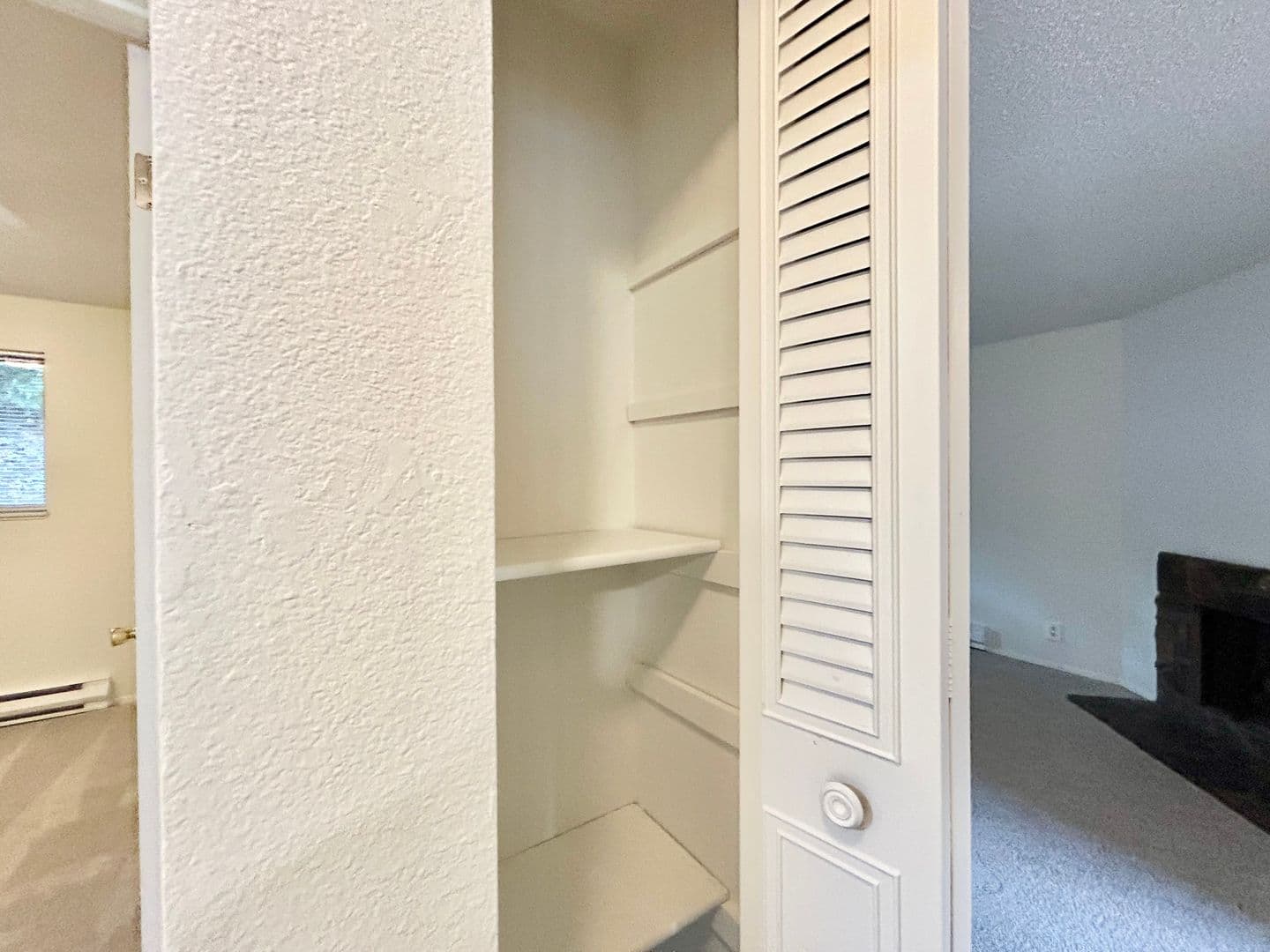 Portland Apartment: 8040 SW 19th Avenue