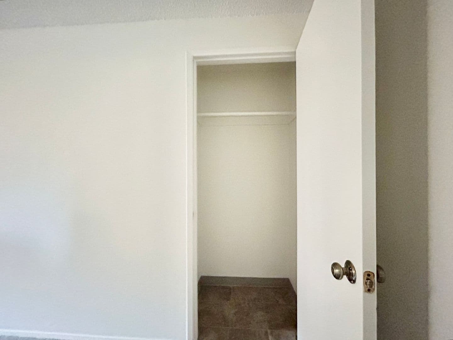 Portland Apartment: 8040 SW 19th Avenue