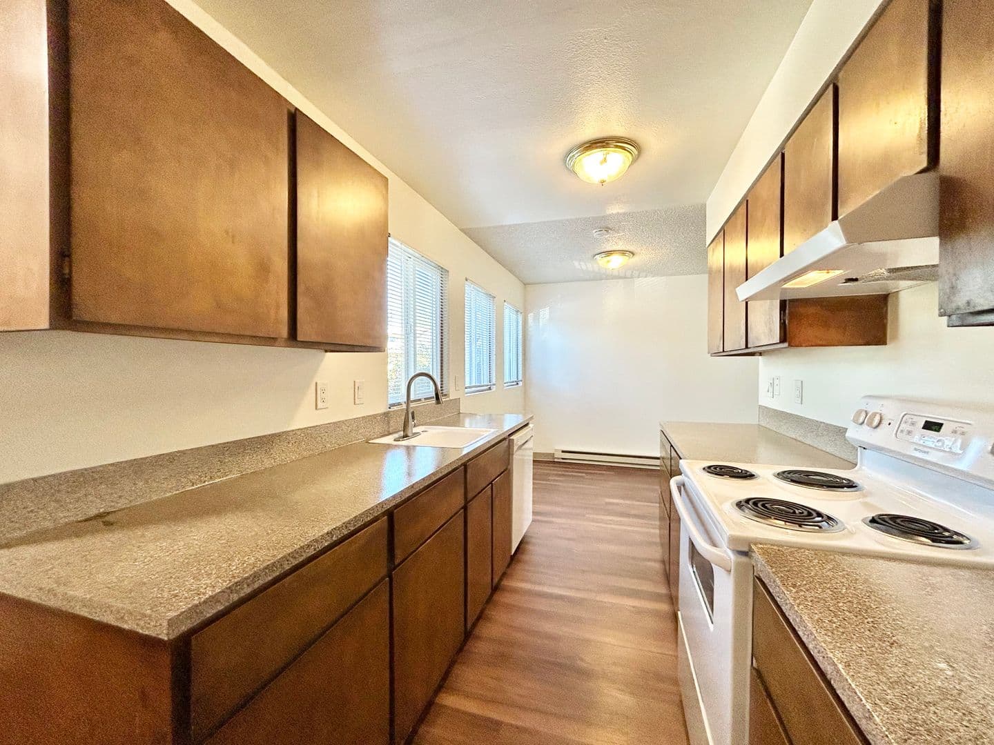 Hillsboro Apartment: 1206-1262 SE Maple St.