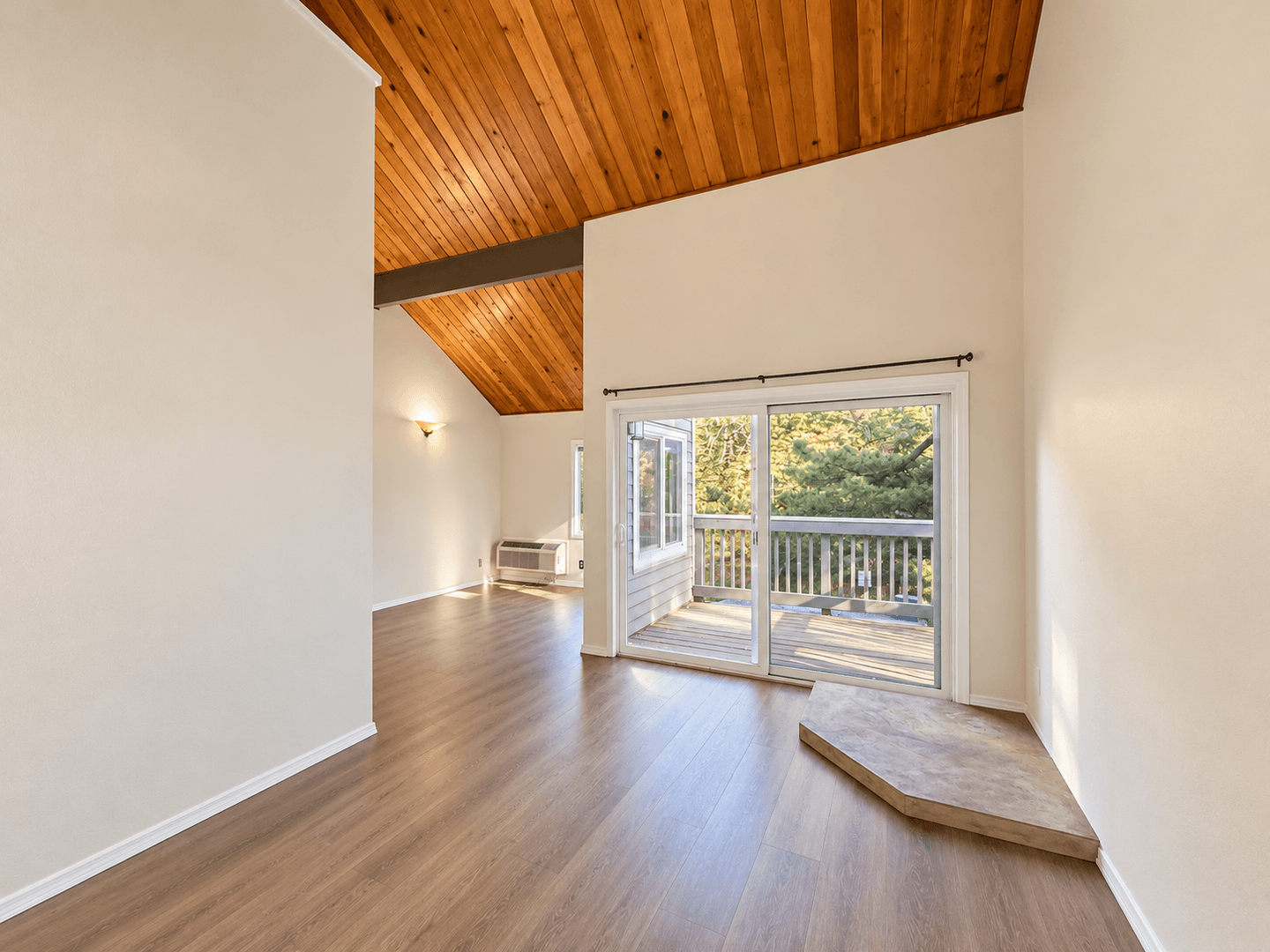Lake Oswego House: 4643 Lakeview Blvd.
