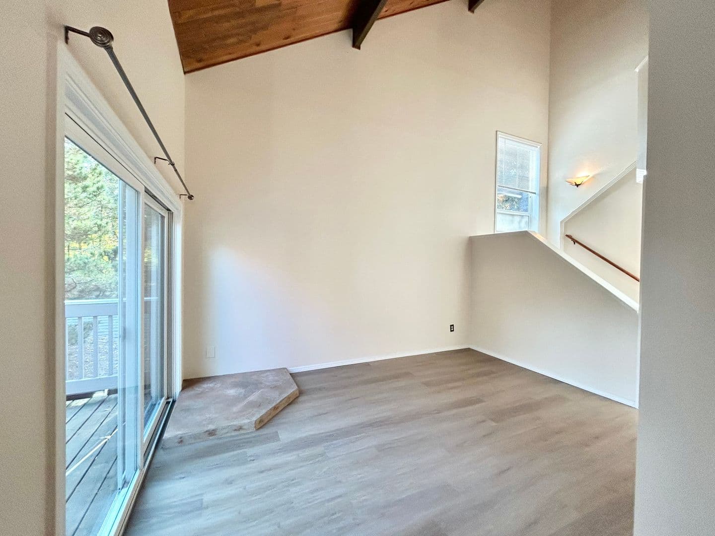 Lake Oswego House: 4643 Lakeview Blvd.