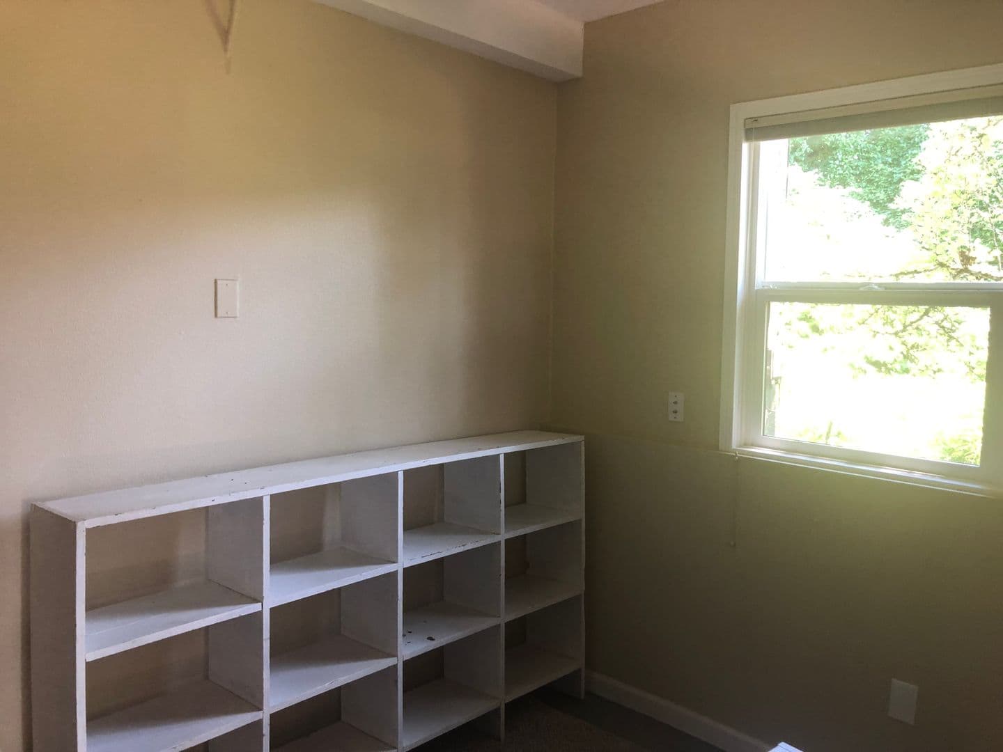 Portland Apartment: 4737 SE 28th Ave.