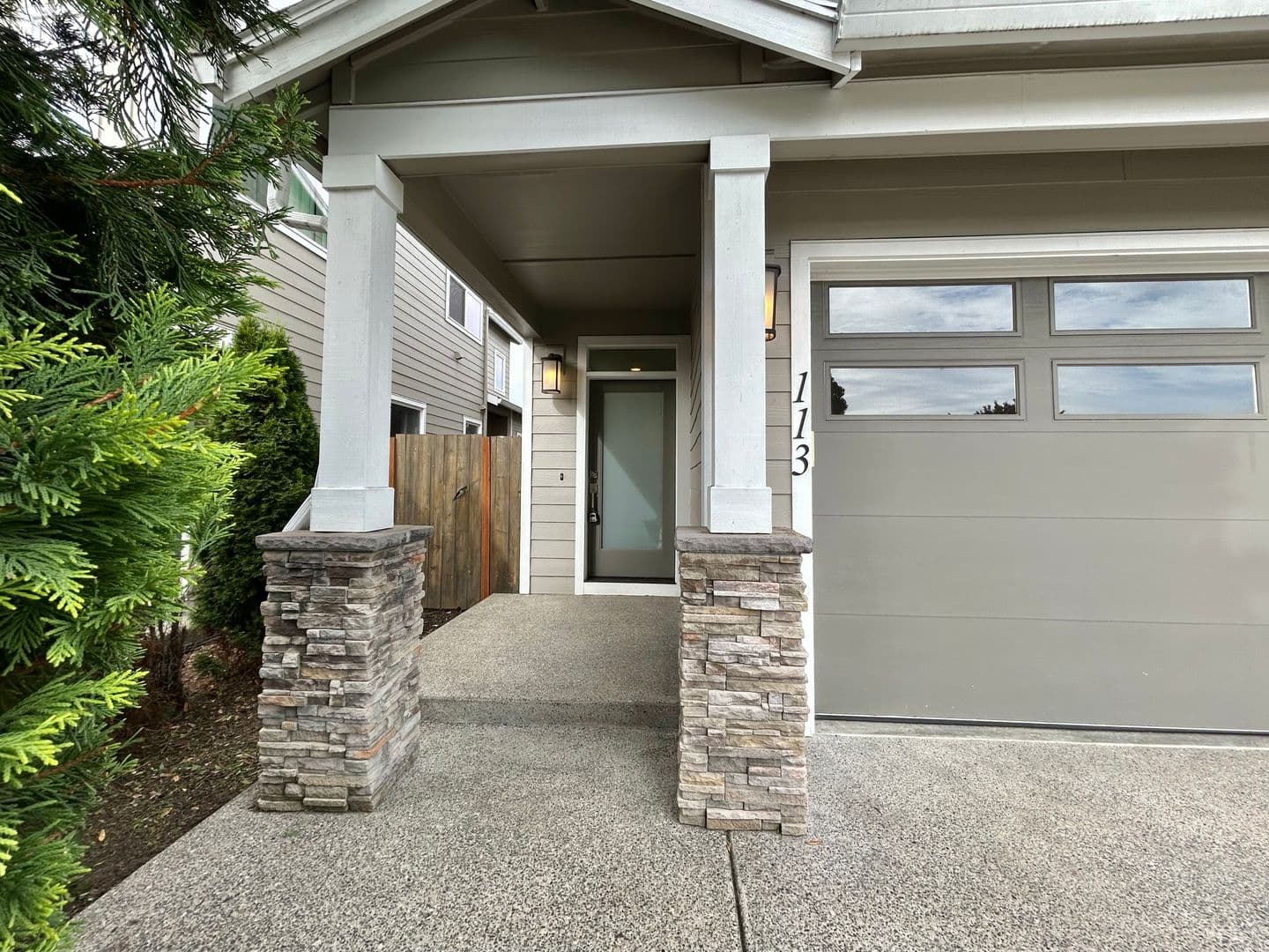 Hillsboro House: 113 NE 30th Ave