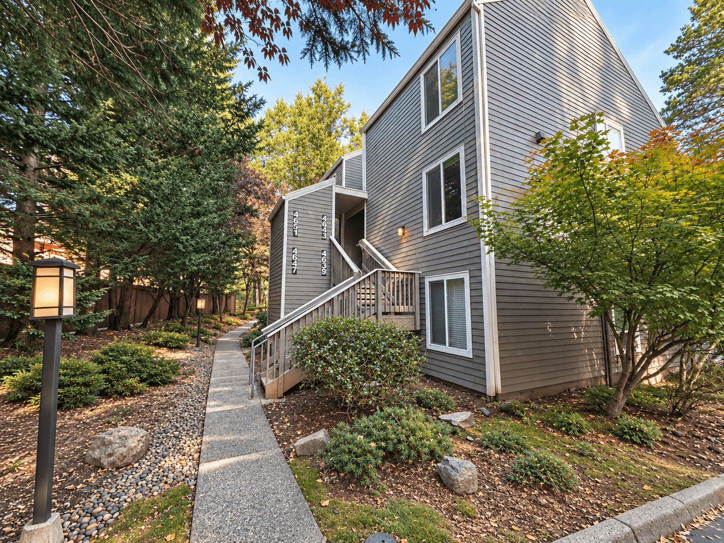 Lake Oswego House: 4643 Lakeview Blvd.