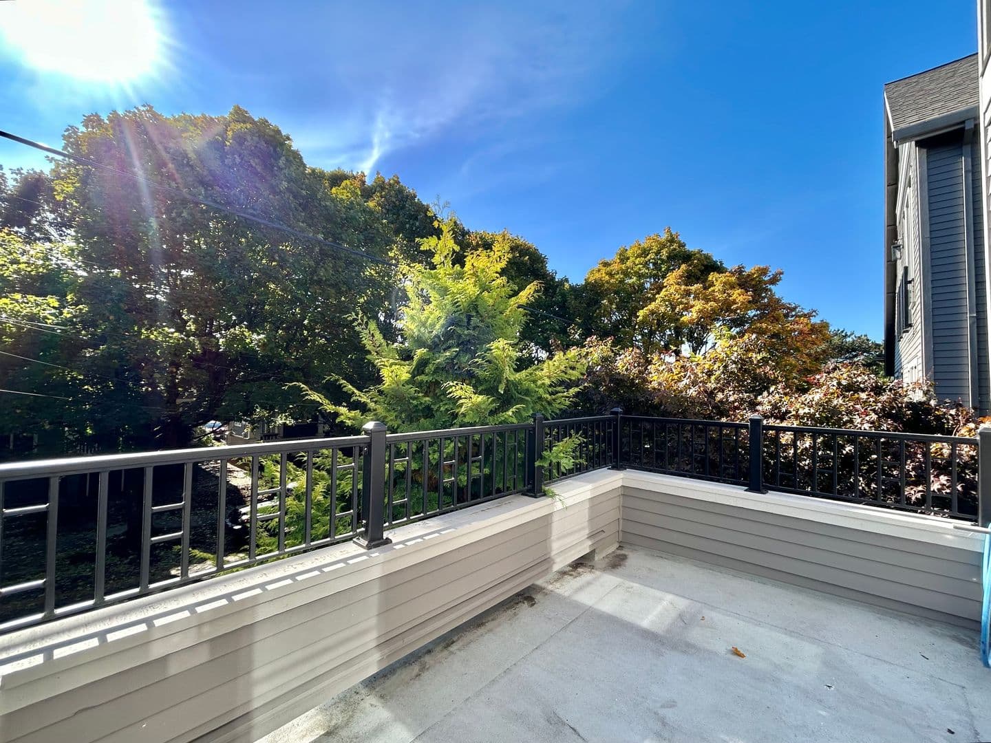 Portland House: 1805 SE Madison St. #203