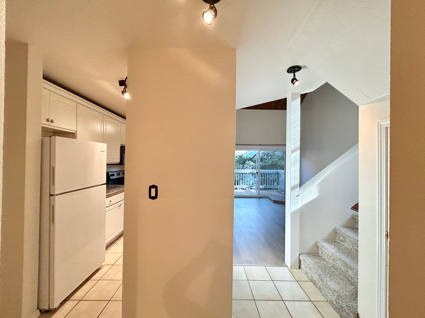 Lake Oswego House: 4643 Lakeview Blvd.
