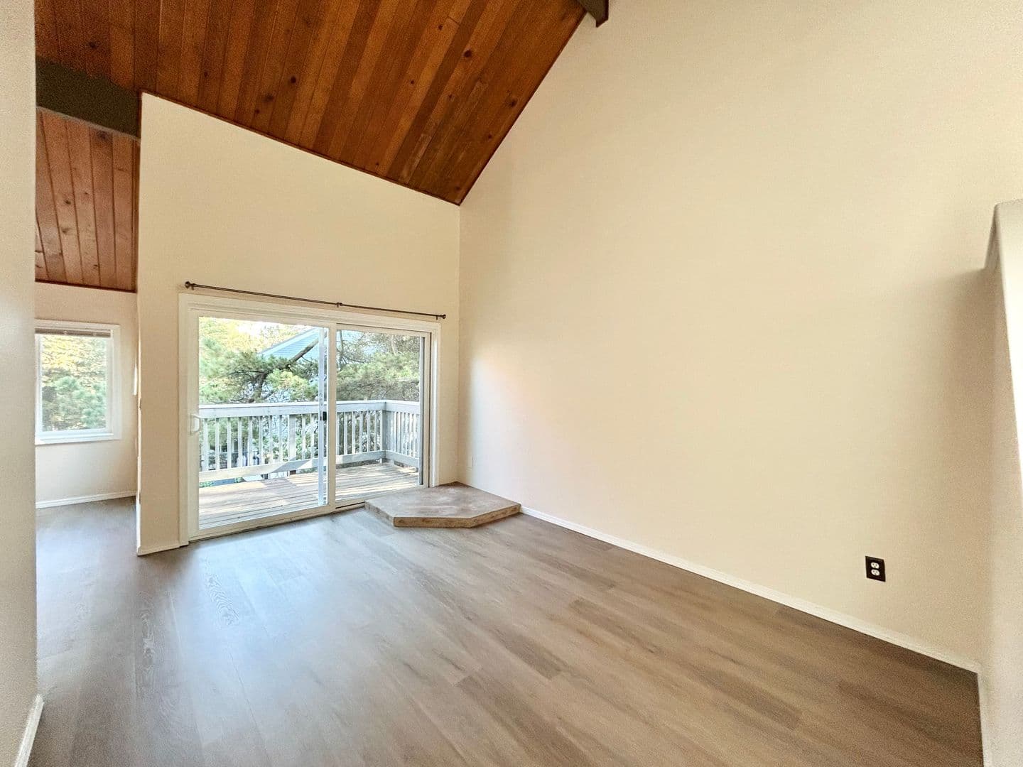 Lake Oswego House: 4643 Lakeview Blvd.