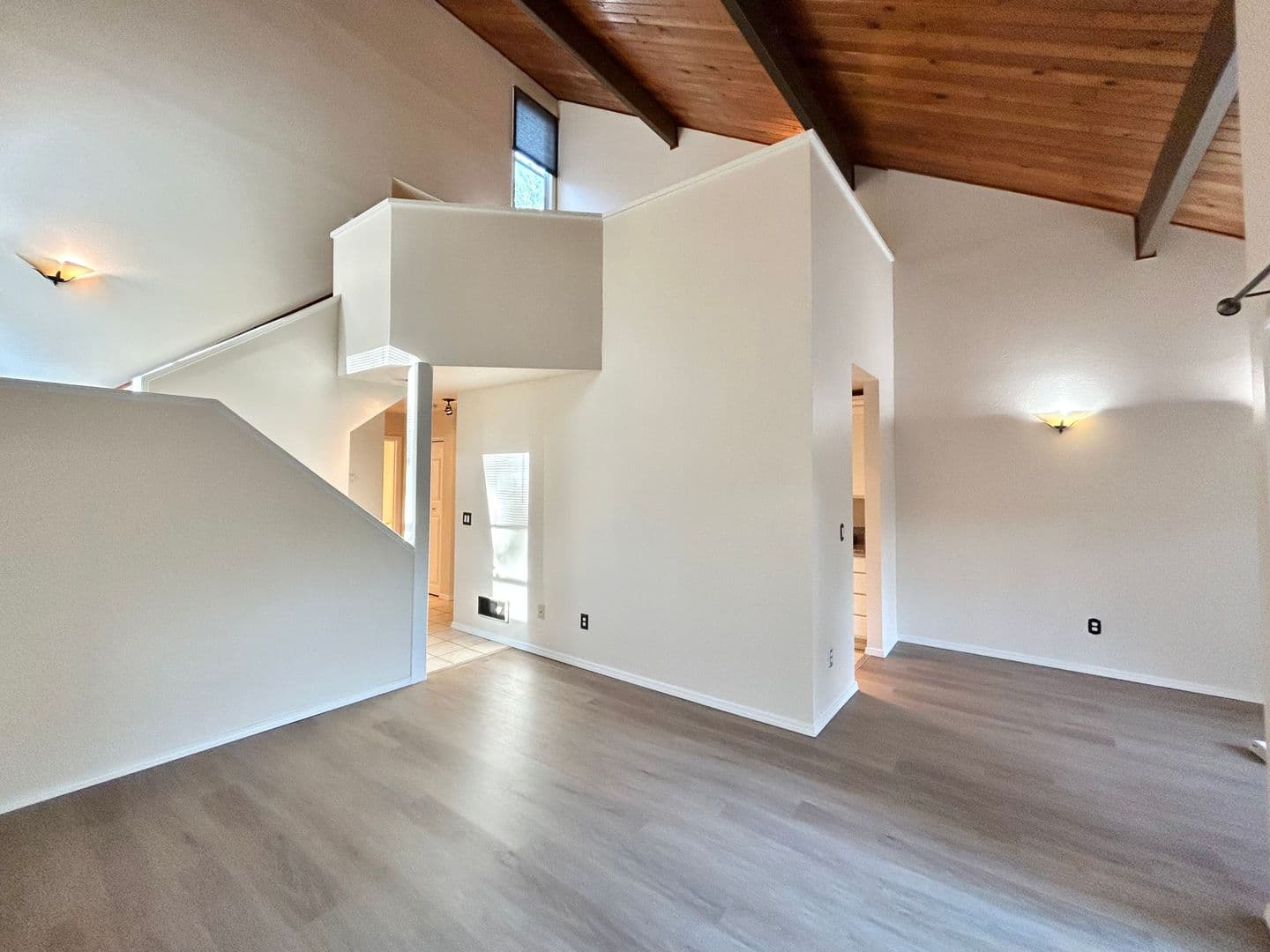 Lake Oswego House: 4643 Lakeview Blvd.