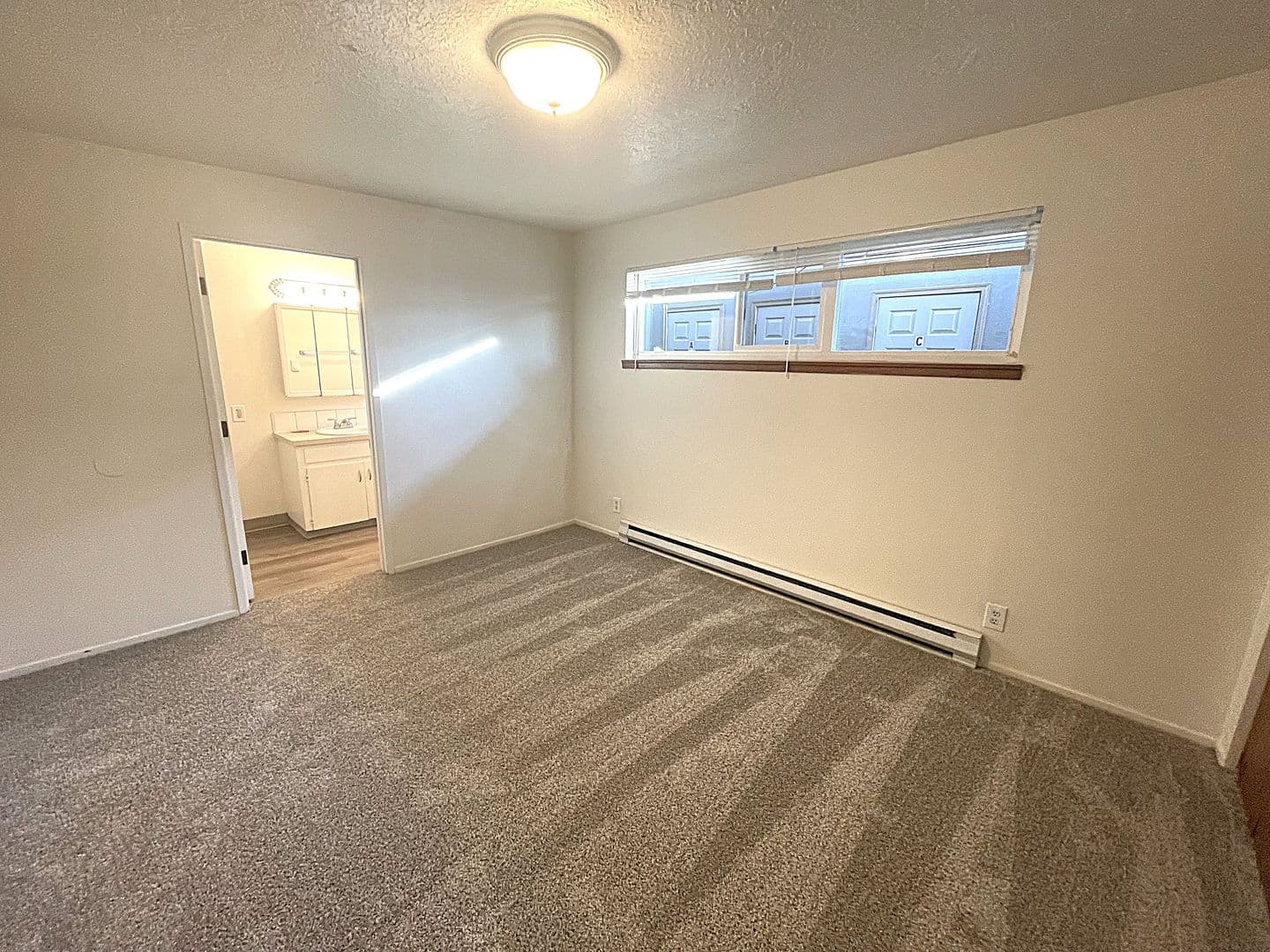 Portland Apartment: 4321-4331 & 4342 1-8 SE 27th Ave.