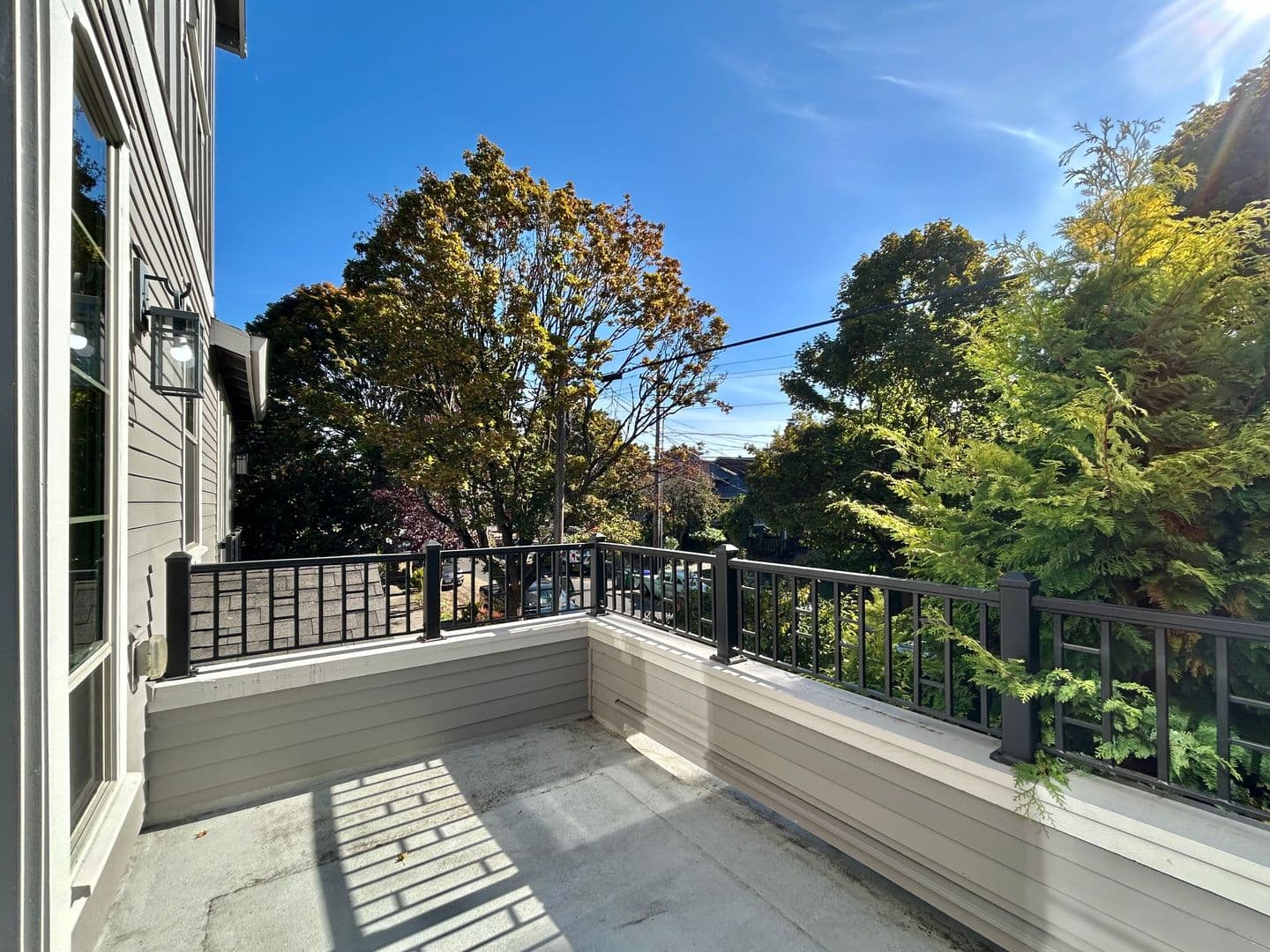 Portland House: 1805 SE Madison St. #203