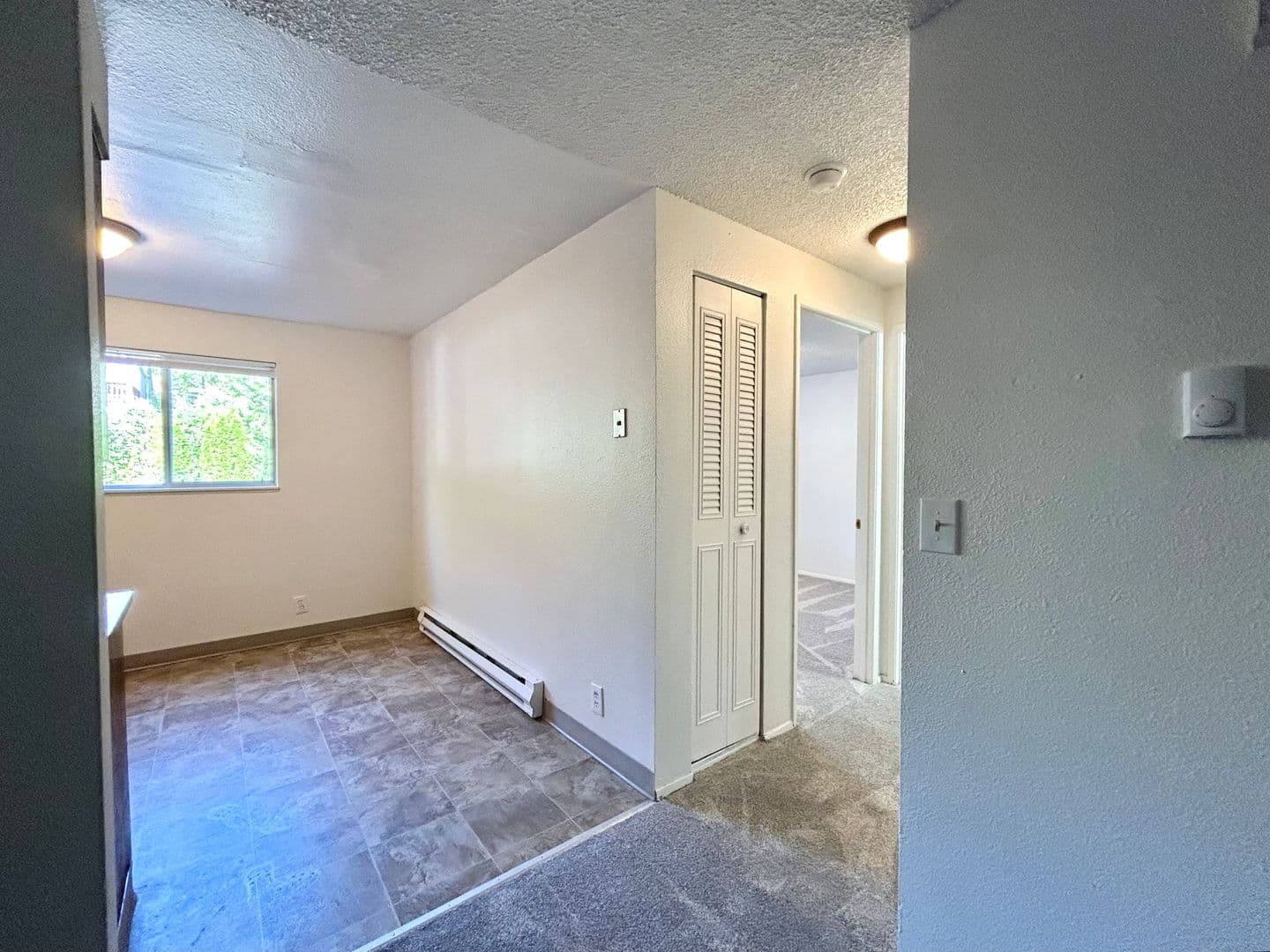 Portland Apartment: 8040 SW 19th Avenue