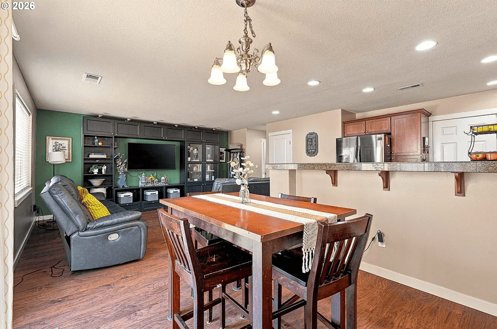 Canby House: 828 NW 1st Ave.
