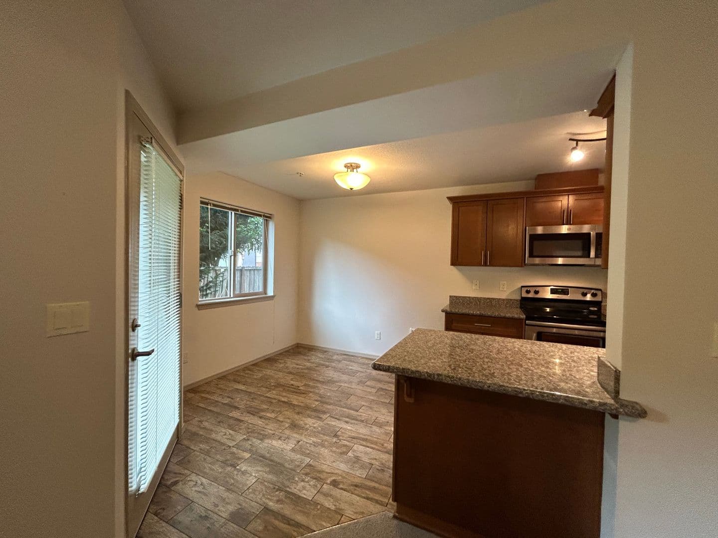 Beaverton Apartment: 18990 - 18996 SW Johnson St.