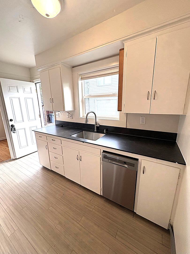 Portland House: 4728 SE 35th Ave.