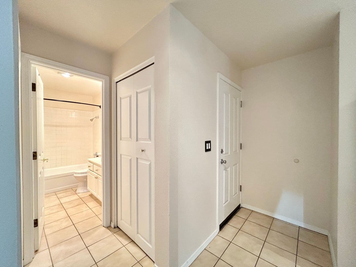 Lake Oswego House: 4643 Lakeview Blvd.