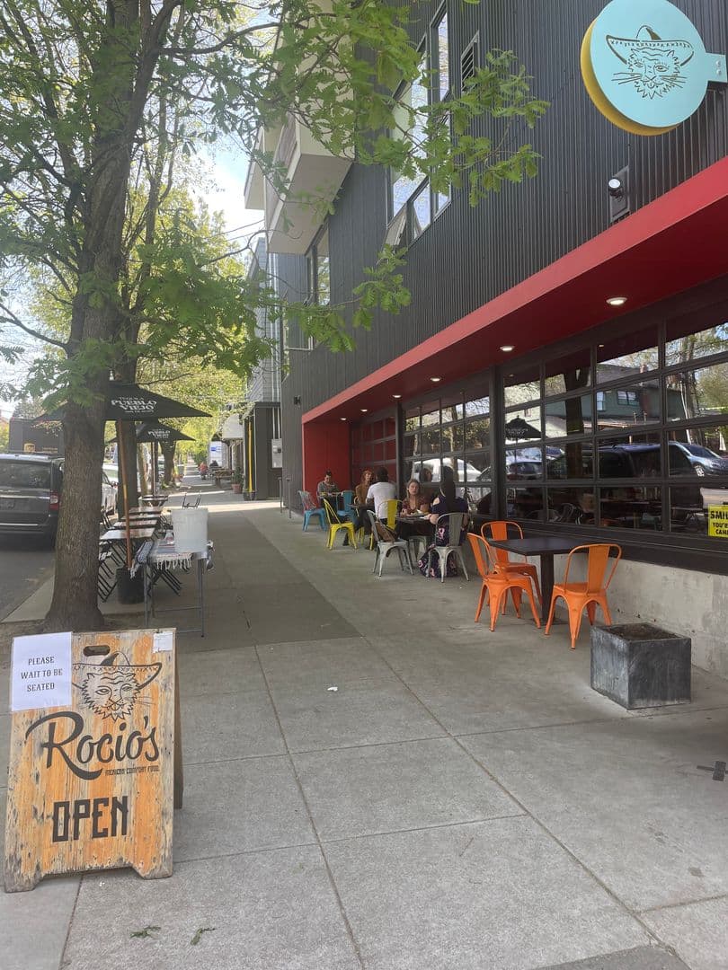 Portland Apartment: 4321-4331 & 4342 1-8 SE 27th Ave.