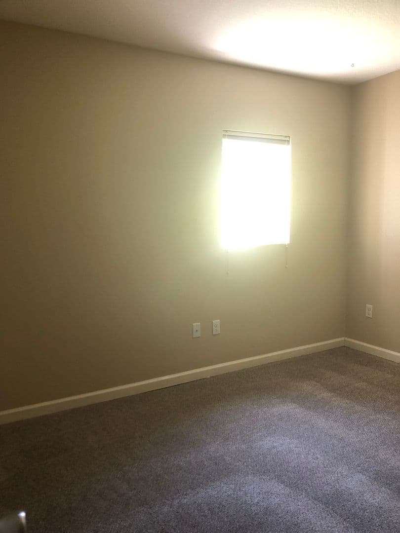 Portland Apartment: 4737 SE 28th Ave.