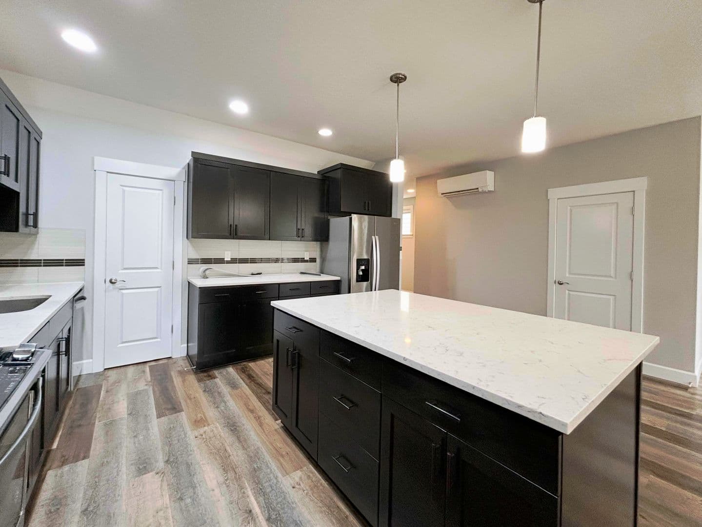 Hillsboro House: 113 NE 30th Ave