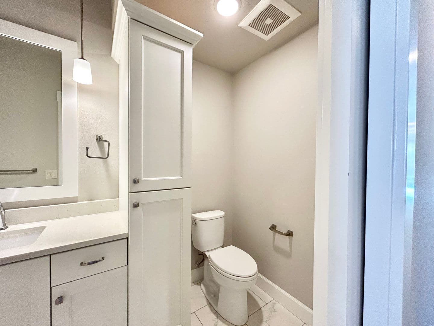 Portland House: 1805 SE Madison St. #203