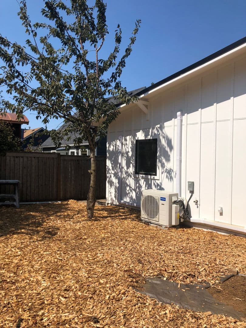 Portland Townhome: 4563 NE 47th Ave.