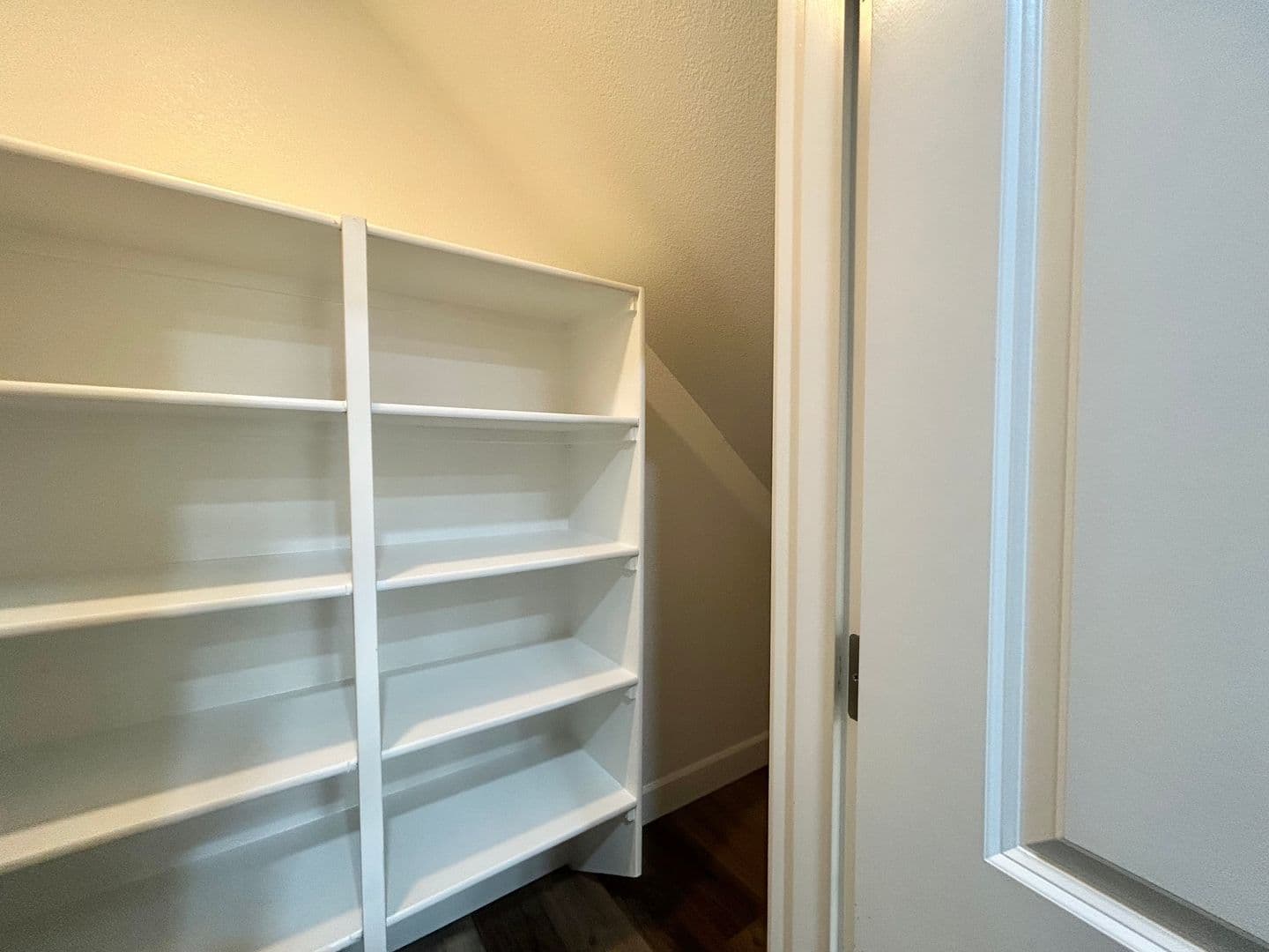 Hillsboro House: 113 NE 30th Ave