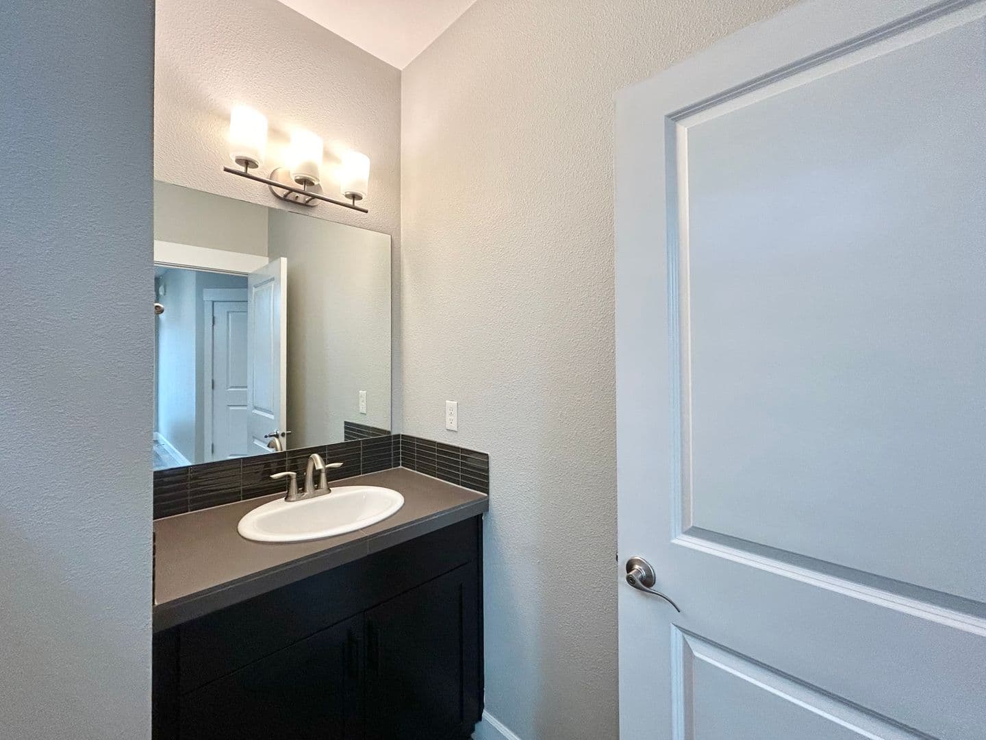 Hillsboro House: 113 NE 30th Ave