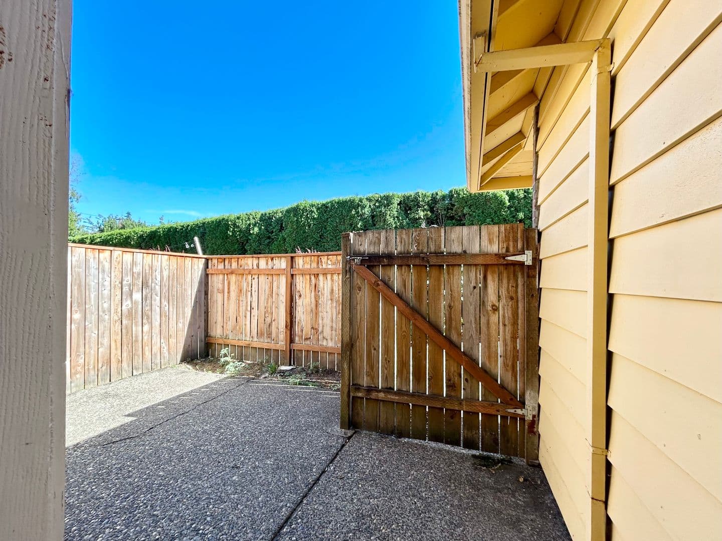 Hillsboro Apartment: 1206-1262 SE Maple St.