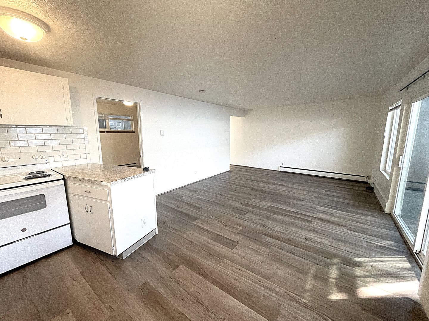 Portland Apartment: 4321-4331 & 4342 1-8 SE 27th Ave.