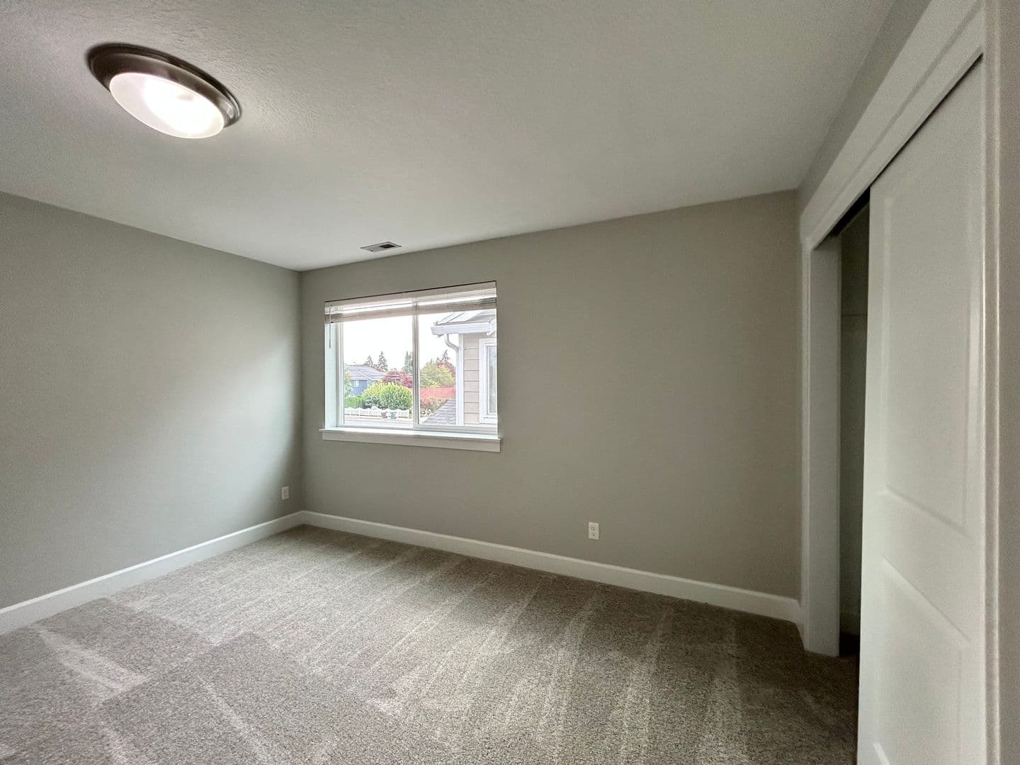 Hillsboro House: 113 NE 30th Ave