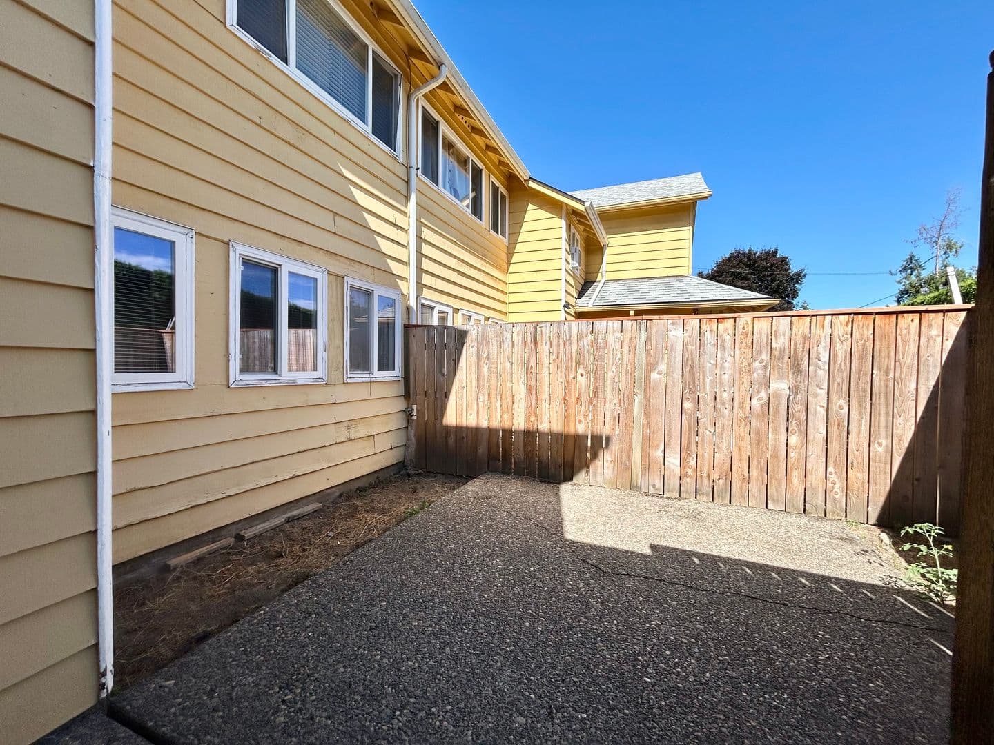 Hillsboro Apartment: 1206-1262 SE Maple St.