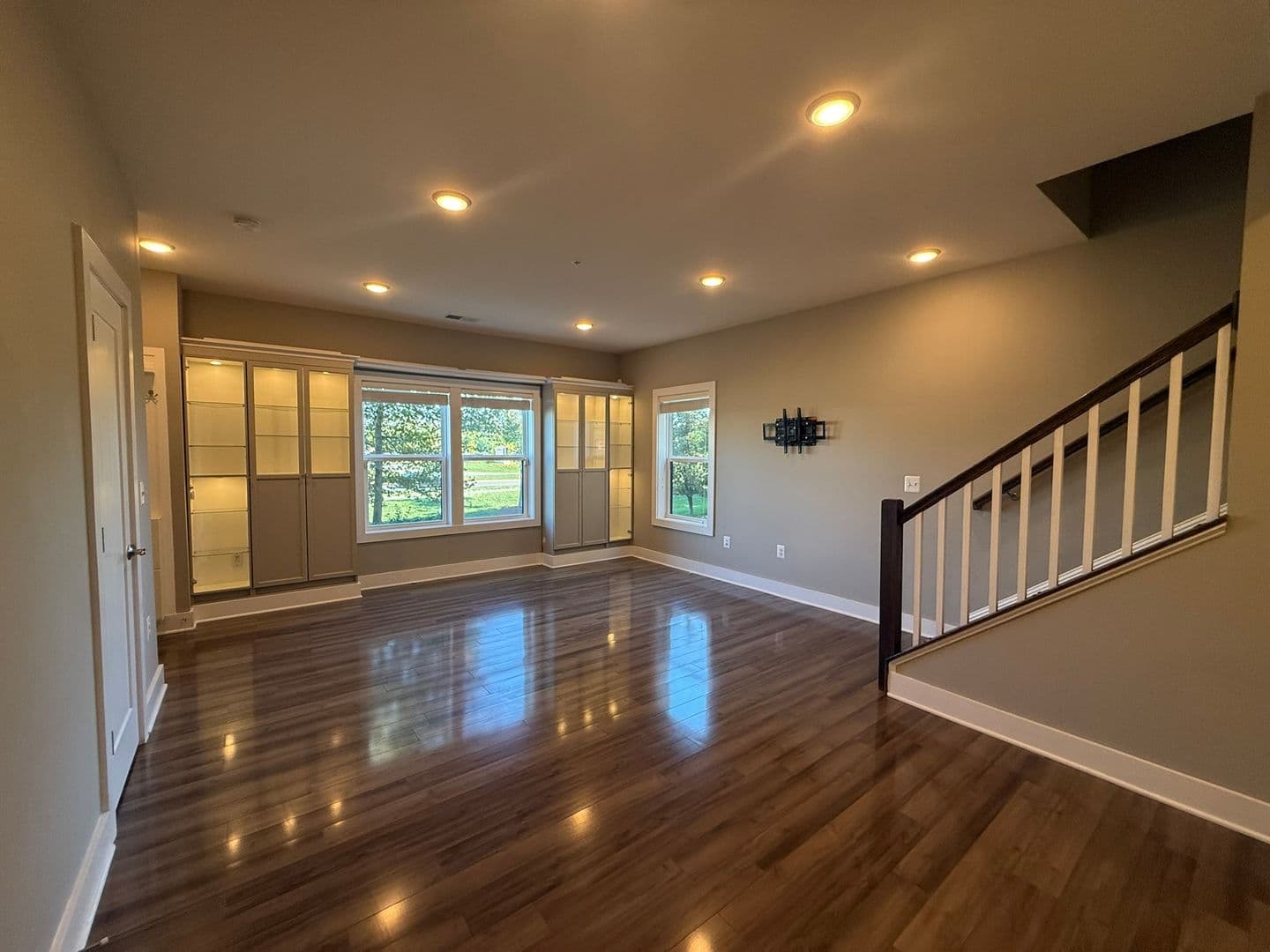 Ashburn House: 44860 Tiverton Square