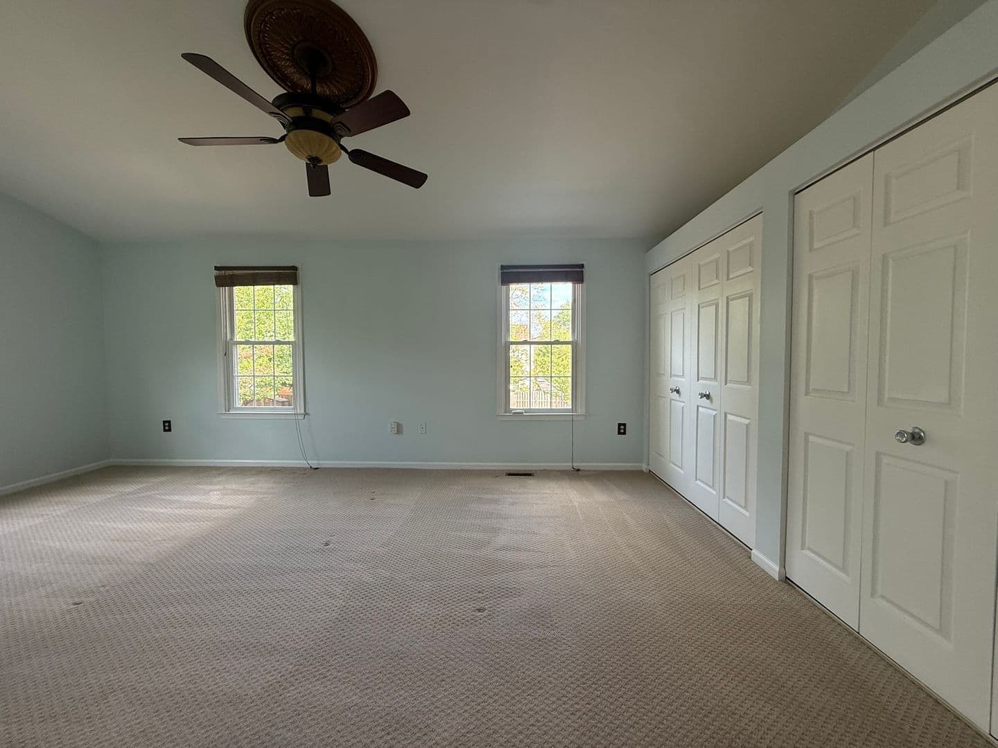 Alexandria House: 6269 Walkers Croft Way