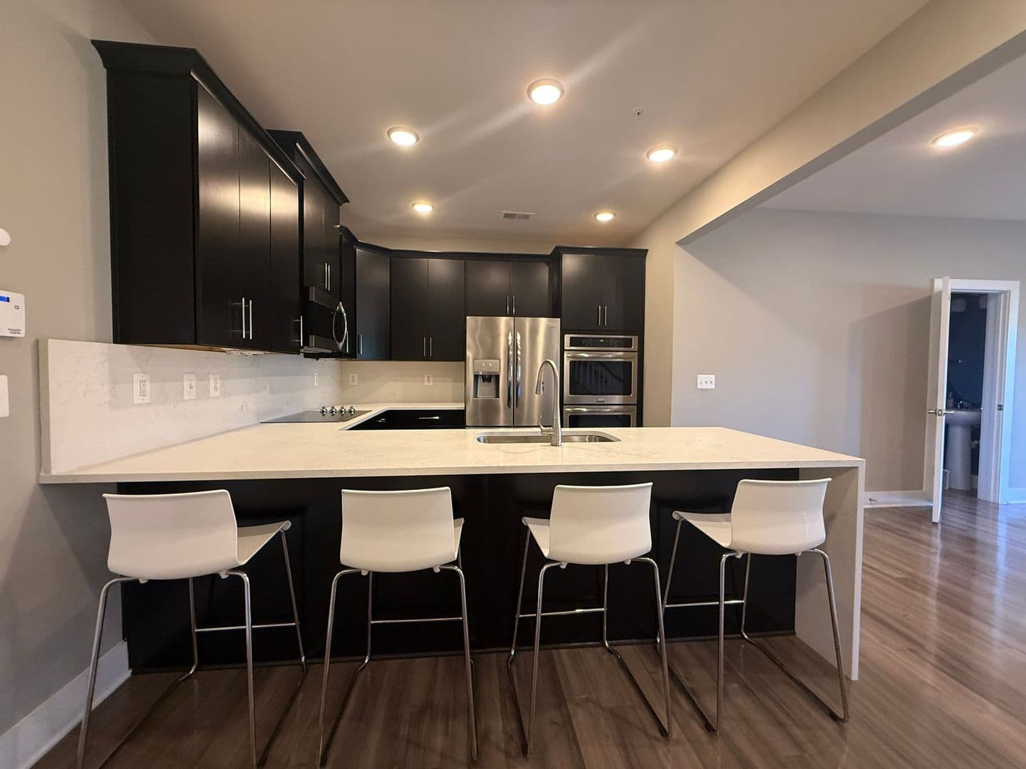 Ashburn House: 44860 Tiverton Square