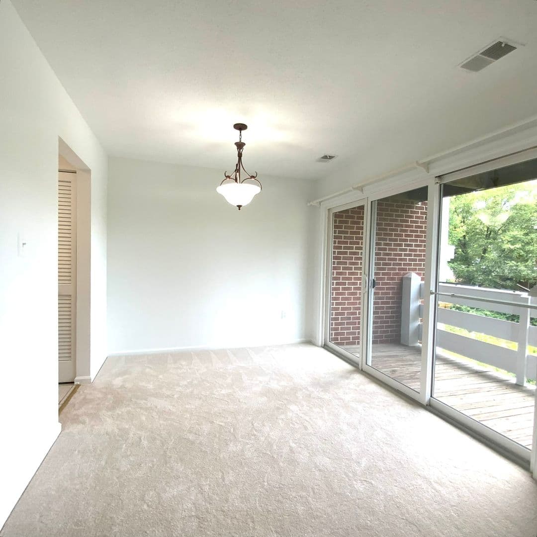 Falls Church House: 7594 Lakeside Village Drive