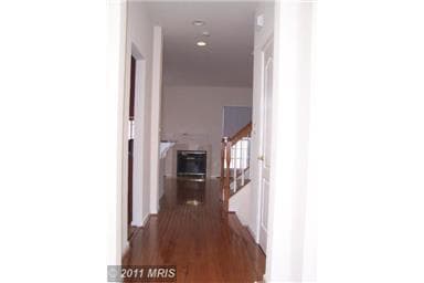 Broadlands House: 21929 Bayard Terrace