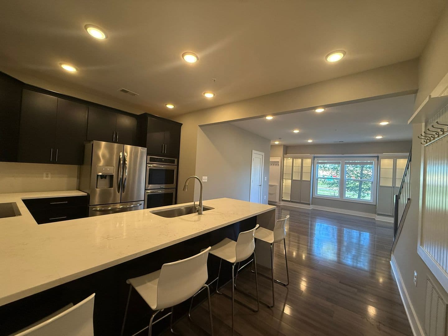 Ashburn House: 44860 Tiverton Square