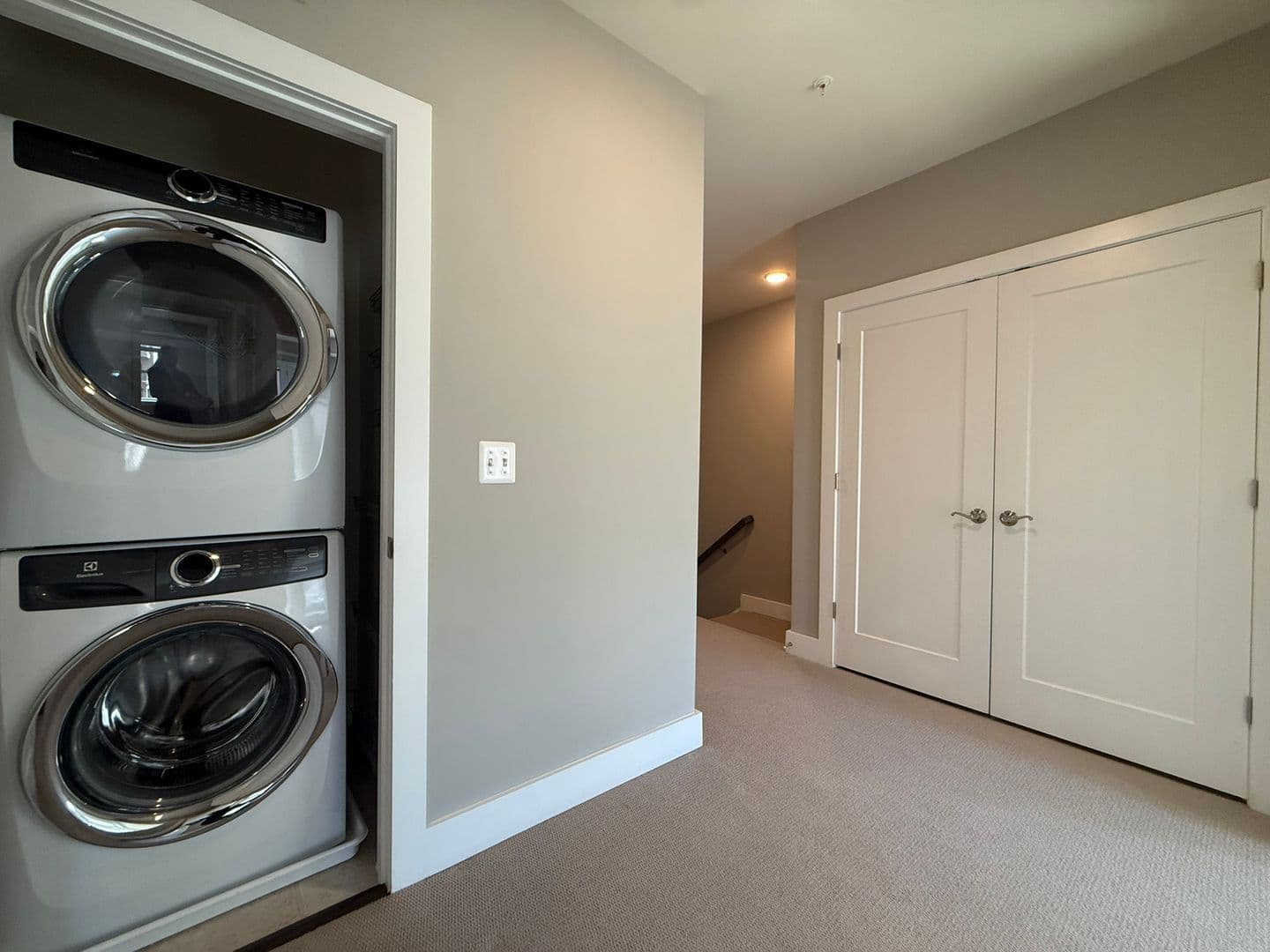 Ashburn House: 44860 Tiverton Square