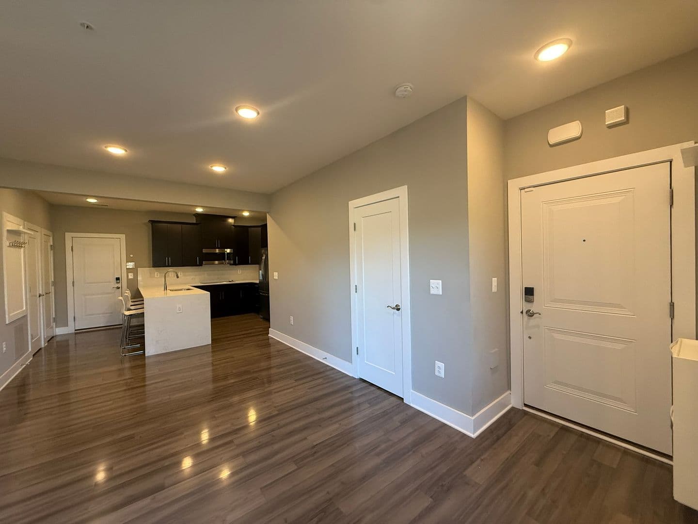 Ashburn House: 44860 Tiverton Square