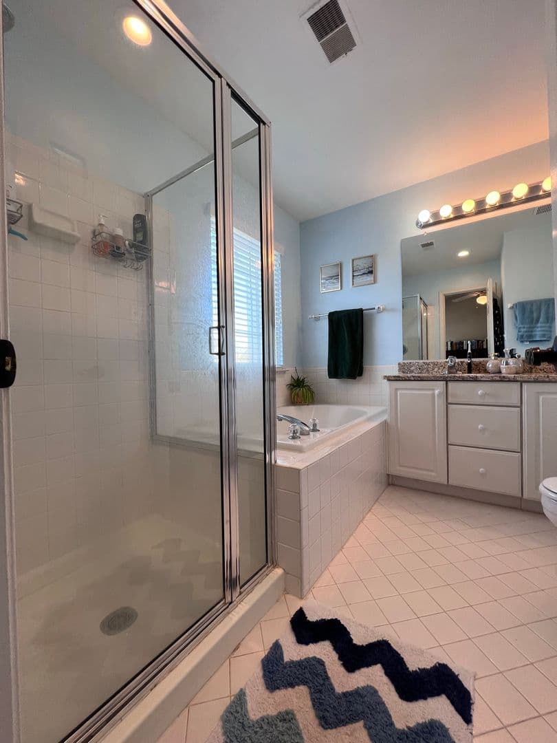 Sterling House: 47692 Woolcott Square