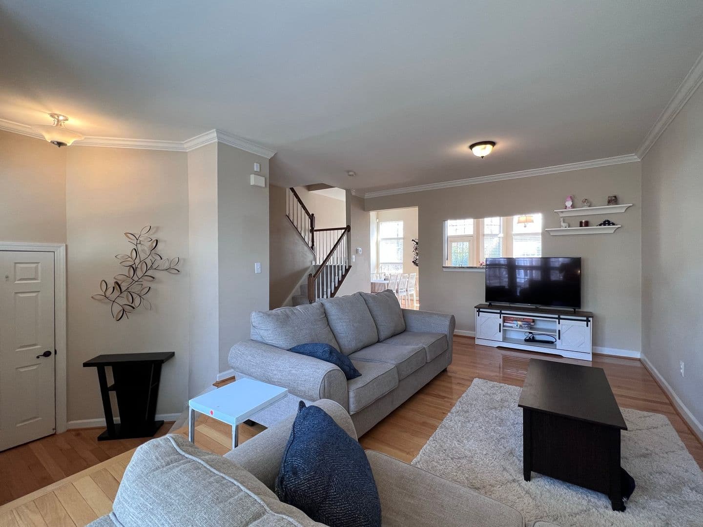 Sterling House: 47692 Woolcott Square