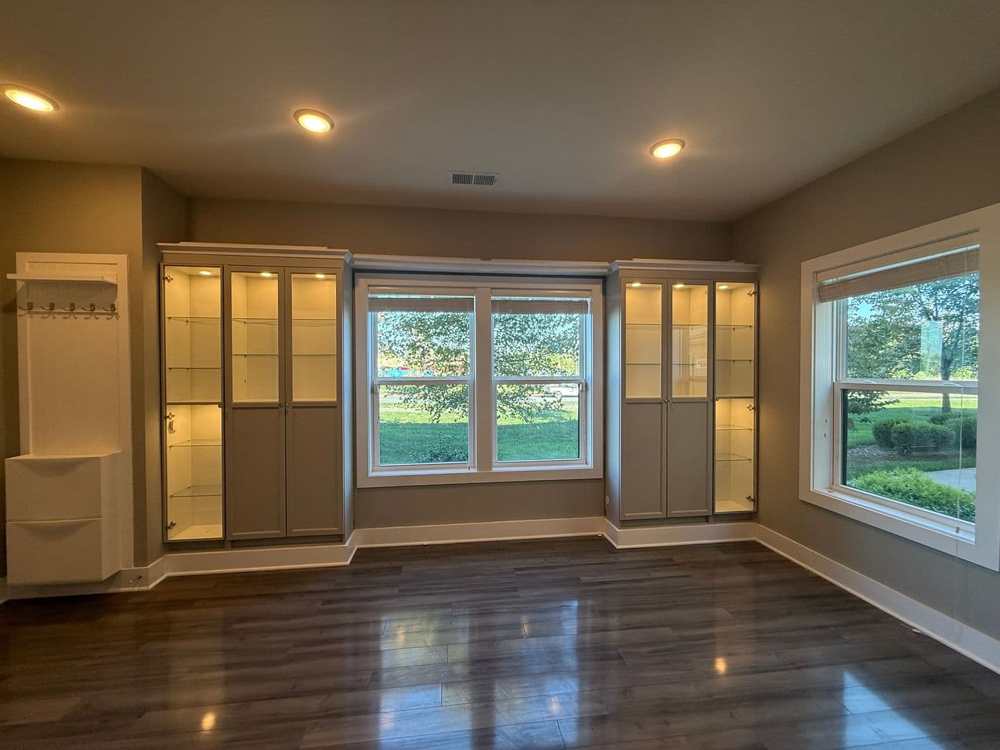 Ashburn House: 44860 Tiverton Square