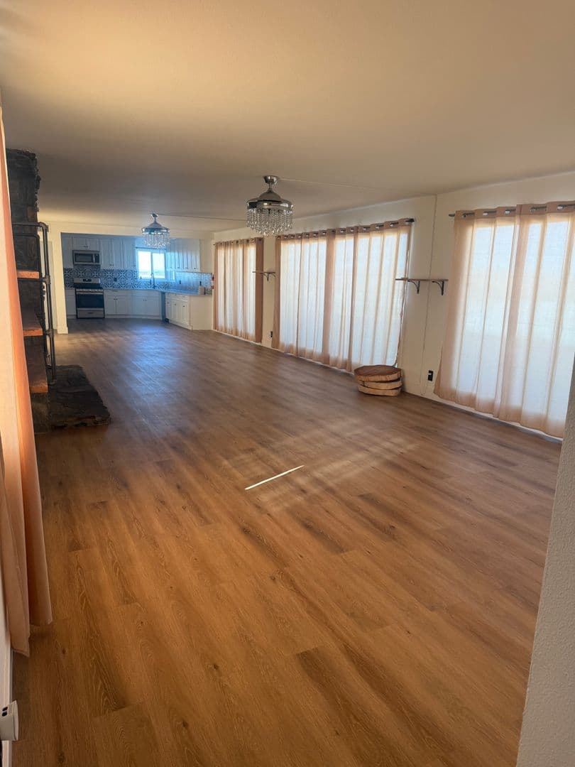 Barstow House: 445 Highland Ave #A