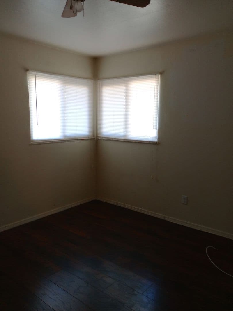 Barstow House: 1208 E Virginia Way
