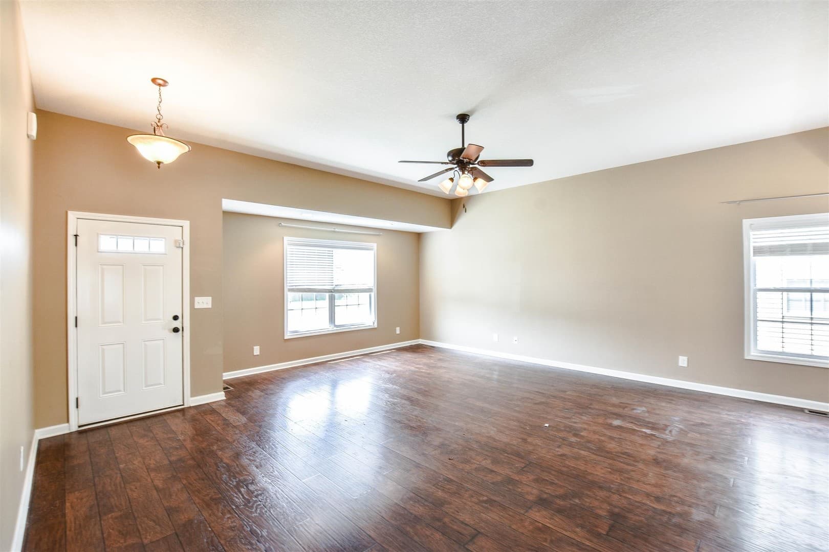 Clarksville House: 3627 Fox Tail Drive