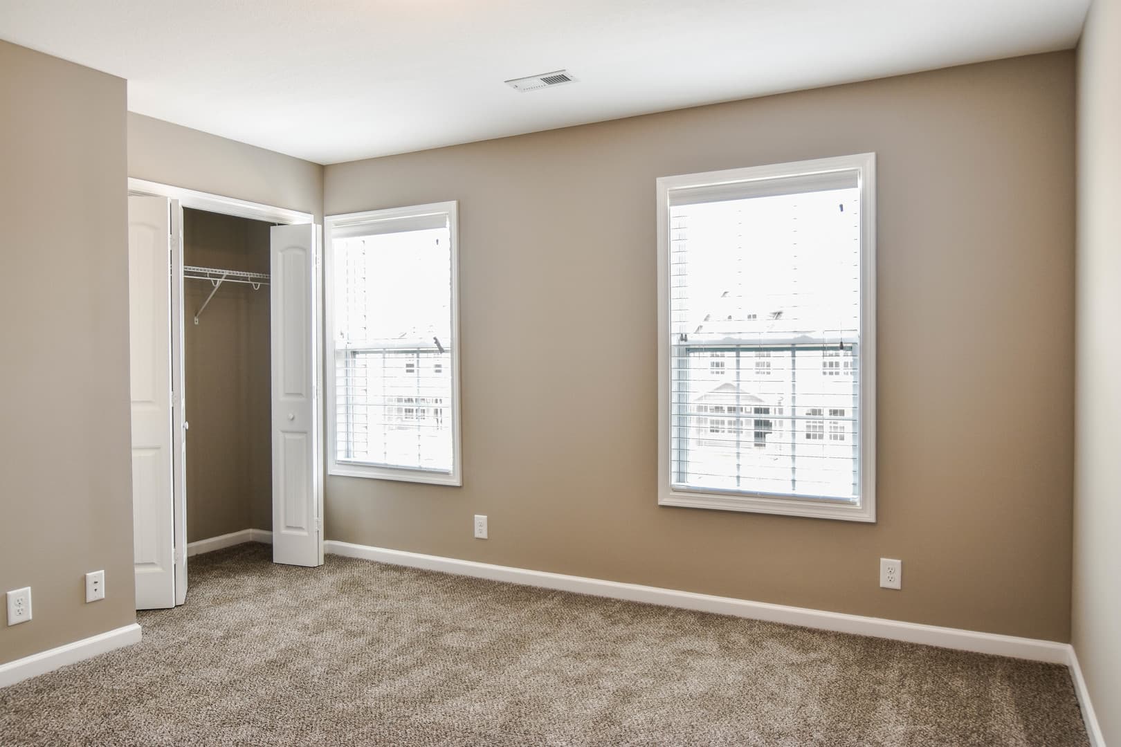 Clarksville House: 259 Alexander Blvd