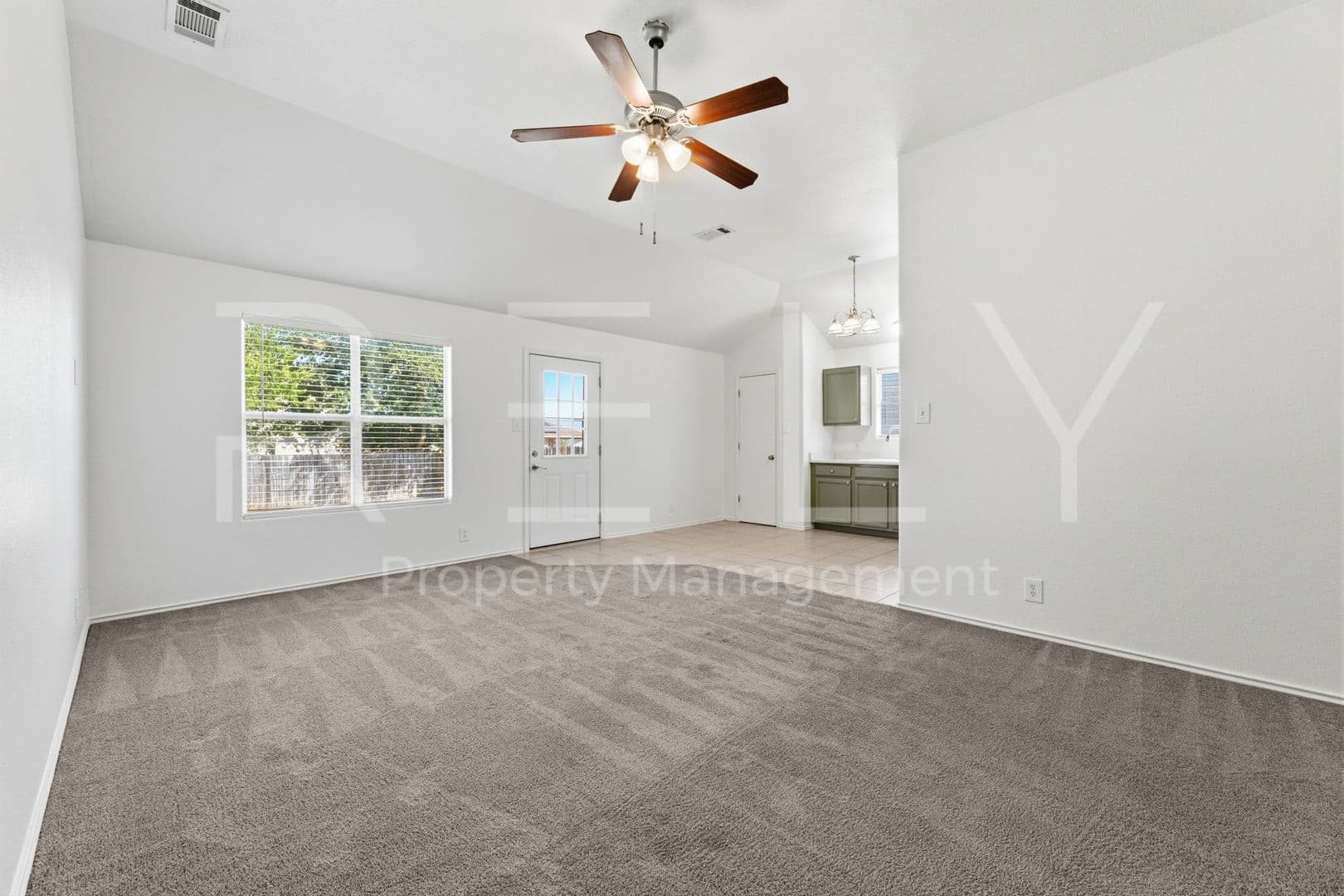 Jarrell House: 241 Moonstone Dr
